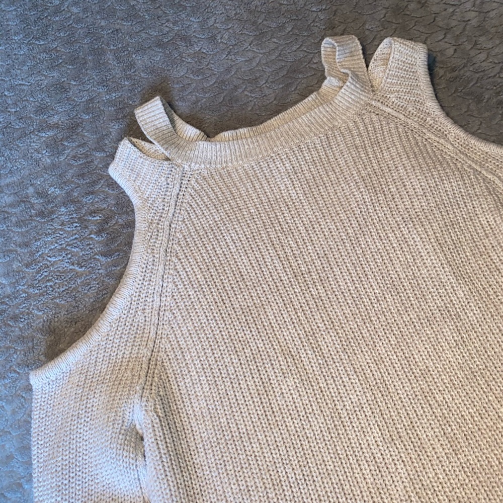 Sweater - Picture 2 of 3